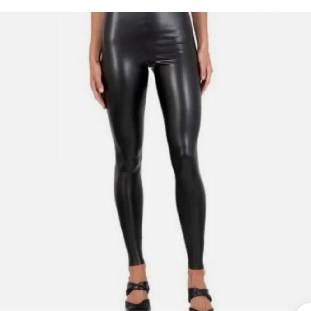 NWT Joie Very stretchy fit faux leather Black Leggings, full-length, size small